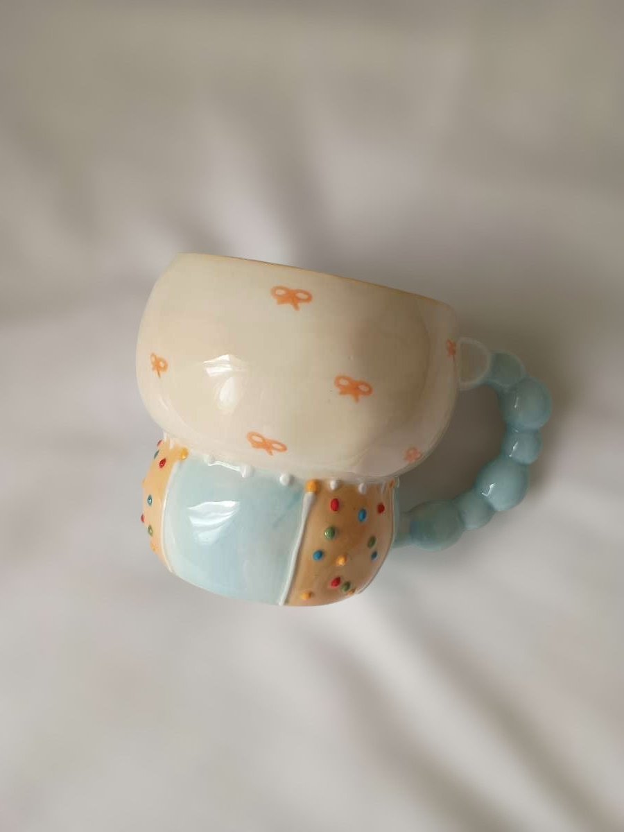 Latte cup