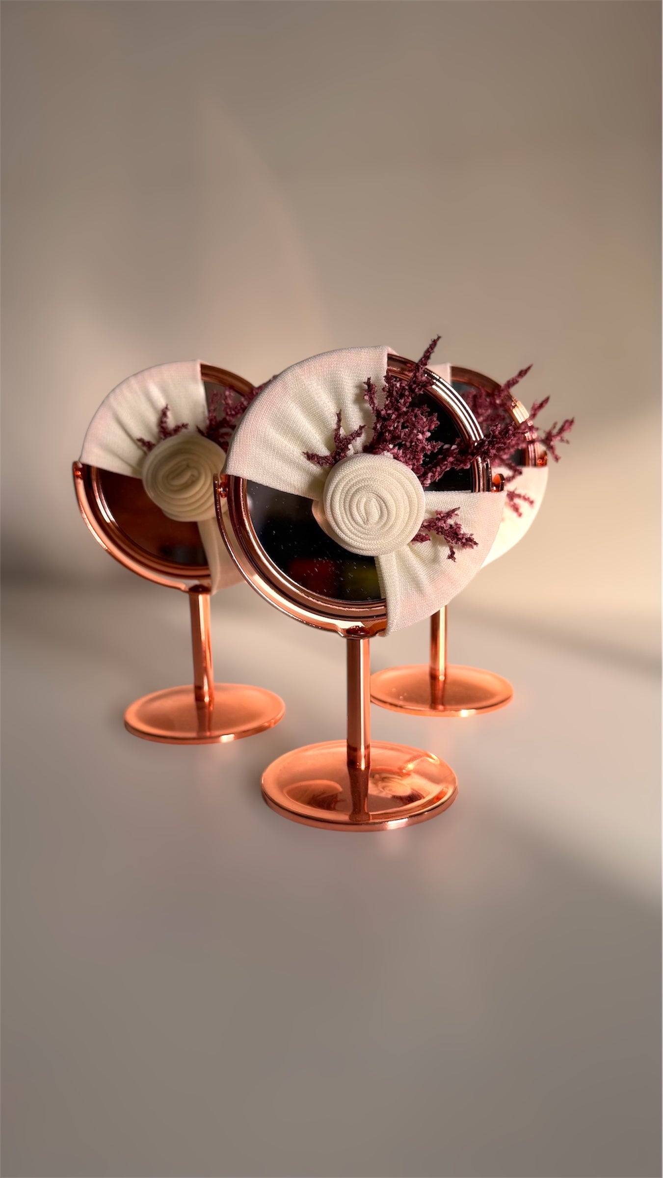 Mirror favor